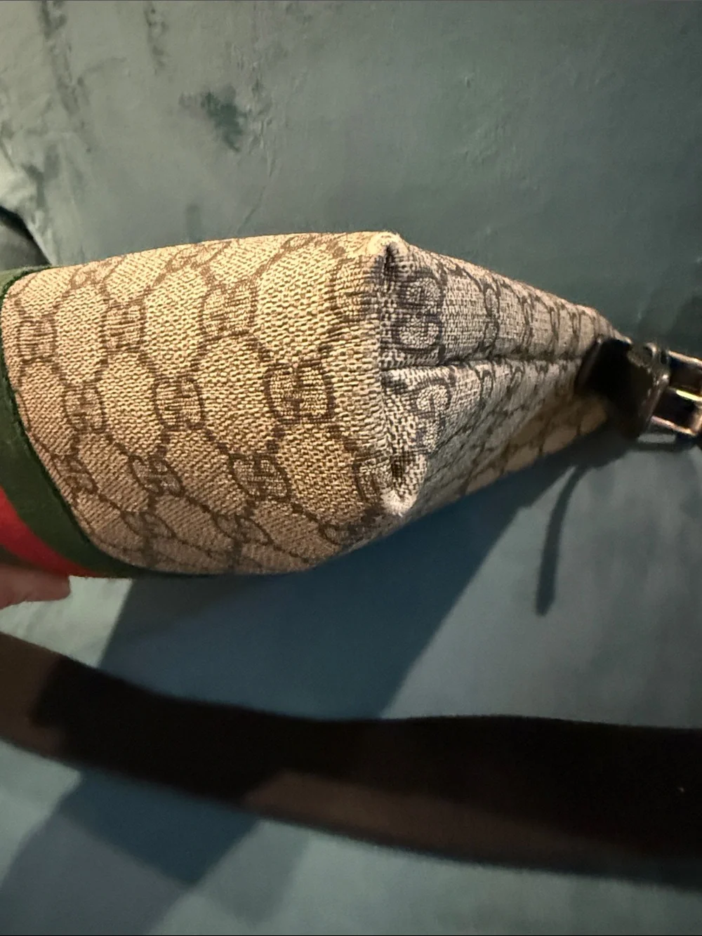 Gucci messenger bag